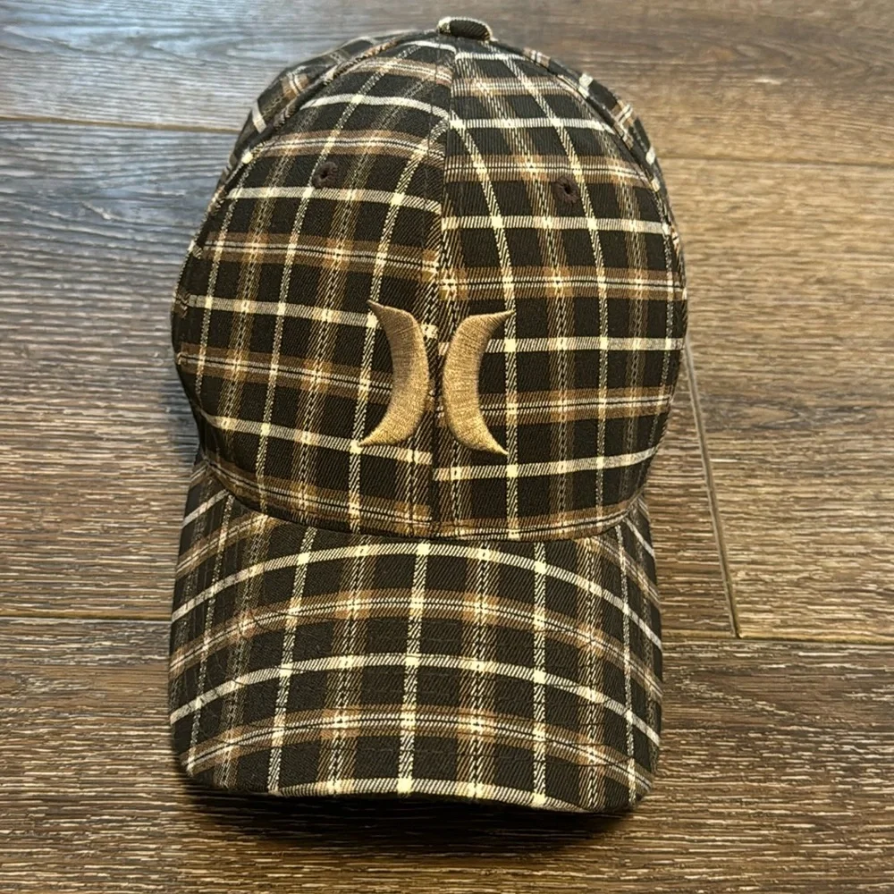 Hurley Black and Brown Plaid Hat - Picture 2 of 6